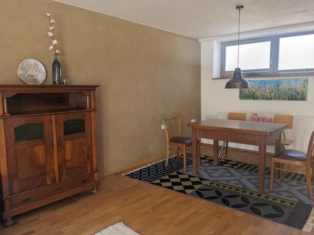 Wohnung Mit Terrasse Und Eigenem Parkplatz 나프부르크 외부 사진